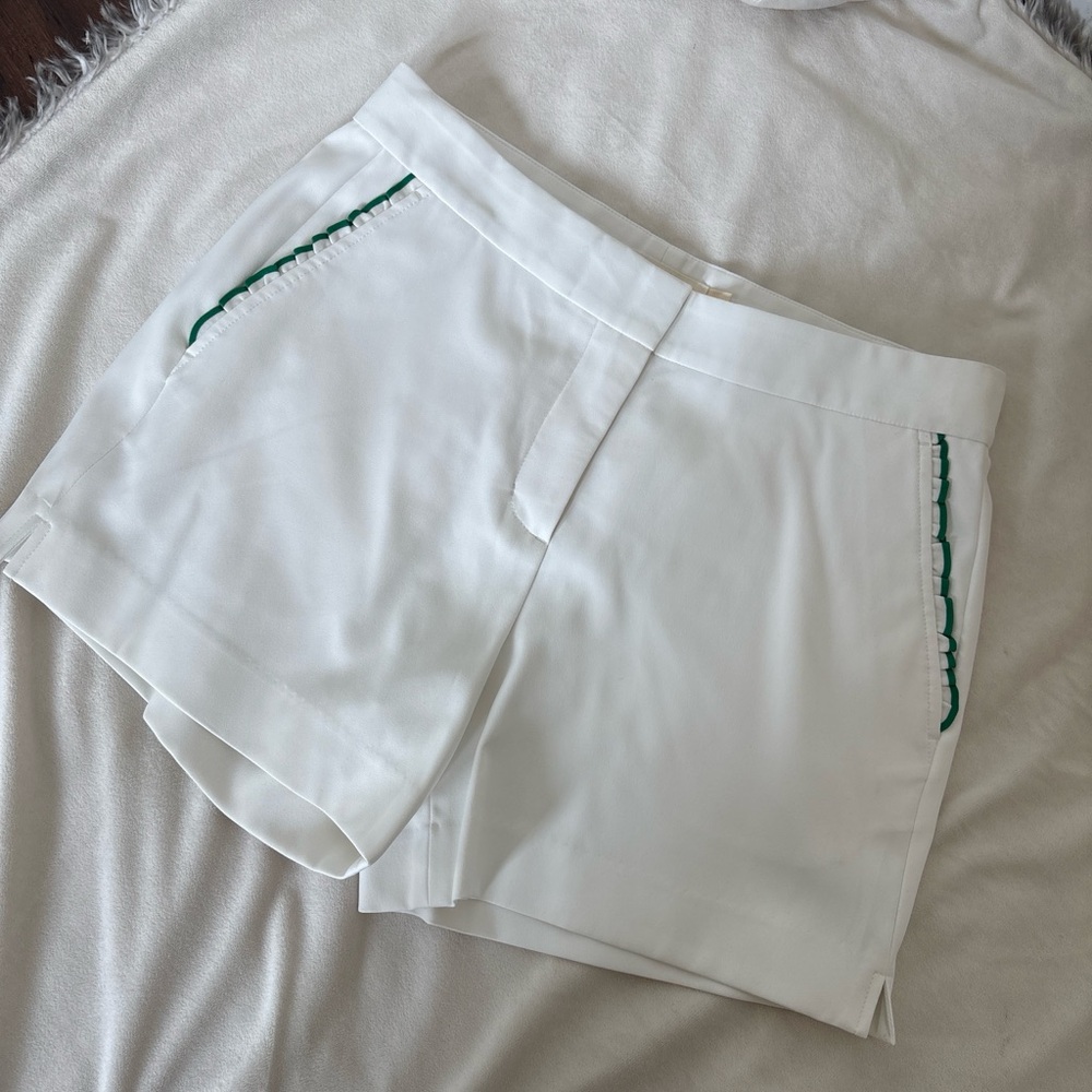 White Shorts Tory sport